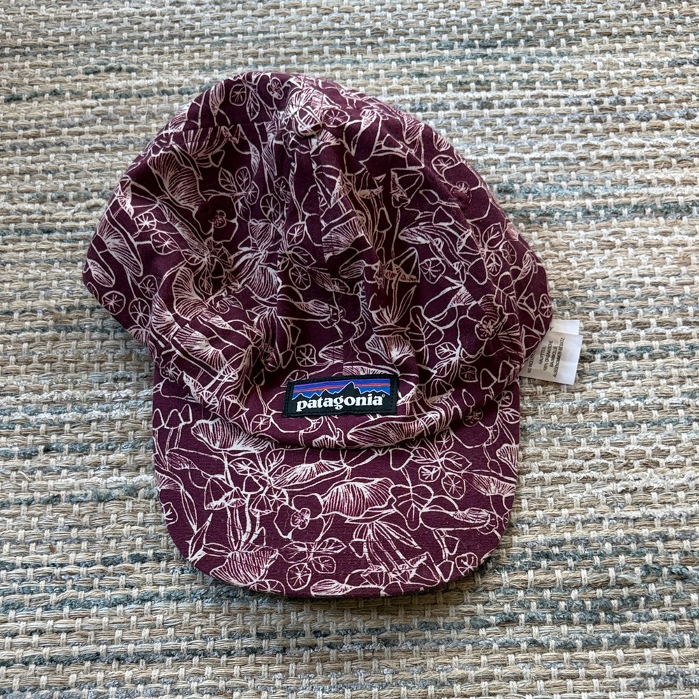 Patagonia womens Floral Hat - Burgundy